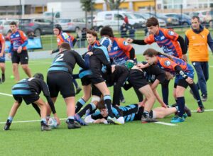 Le Super Challenge de France, le calendrier, point intermédiaire de la phase 2

La mise en place de la compétition nationale Gaudermen U15 a eu pour effet de mieux préparer les jeunes joueurs à leur entrée dans les Pré-Centre de formation des clubs de l’APARE et des Académies Pôles Espoirs de la FFR, cependant une meilleure préparation des moins de 14 ans est maintenant nécessaire.